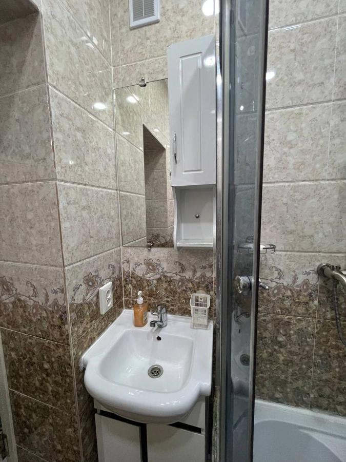 Downtown Homestay Bişkek Dış mekan fotoğraf